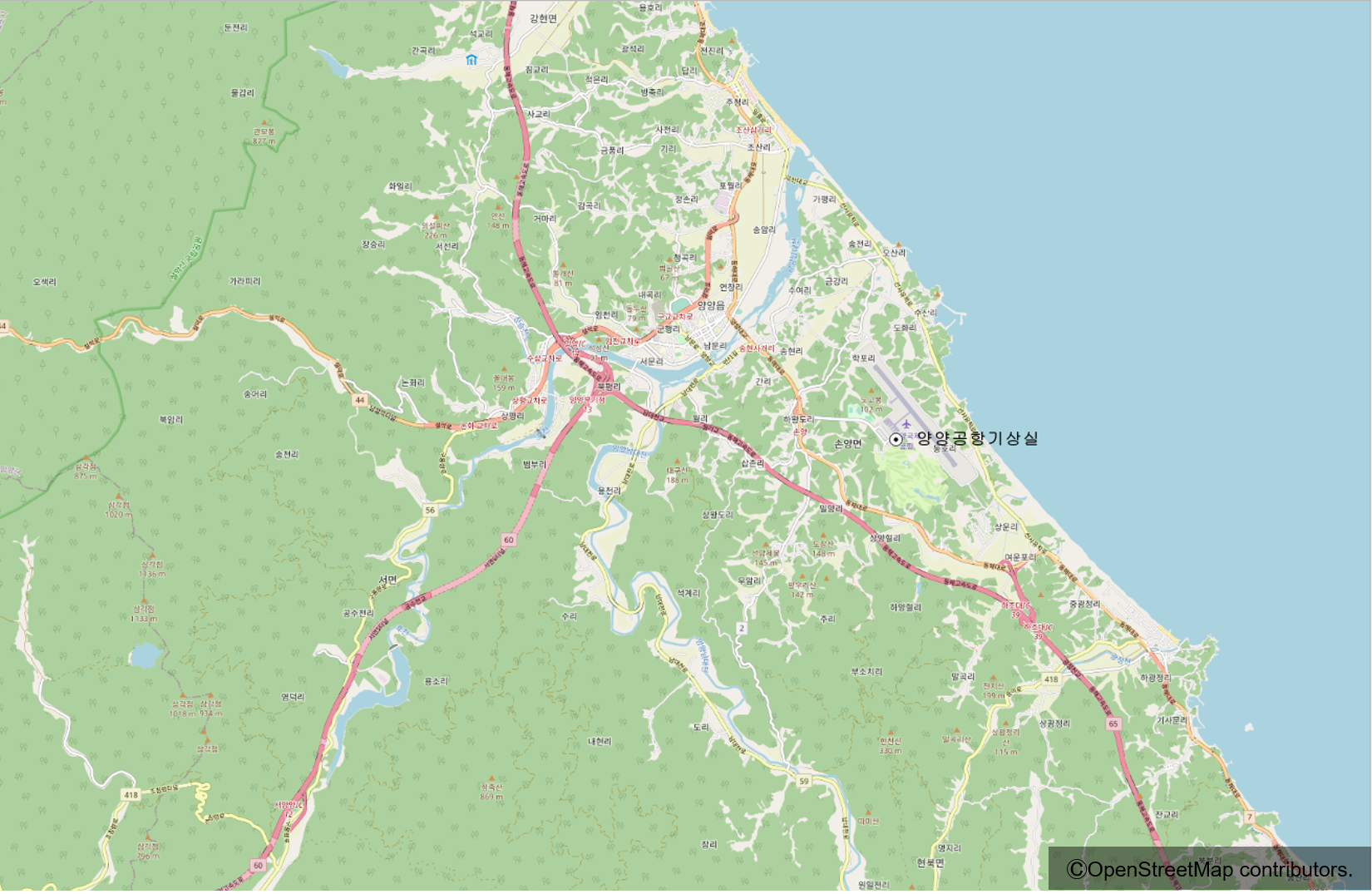 영동고속도로 강릉JC에서 동해고속도로 속초방면으로 진입하여 하조대IC에서 양양국제공항(속초) 방면으로 나와 7번국도를 따라 약 7km정도 진행하면 손양분기점에서 양양국제공항 방면으로 우회전하여 공항 진입.
